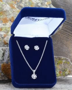 Montana Silversmiths Women's Simply Brilliant Flower Jewelry Set  -Western Fashion 2000244435 040 D2