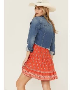 Shyanne Women's Light Denim Cropped Fray Jacket -Western Fashion 2000358722 412 P3