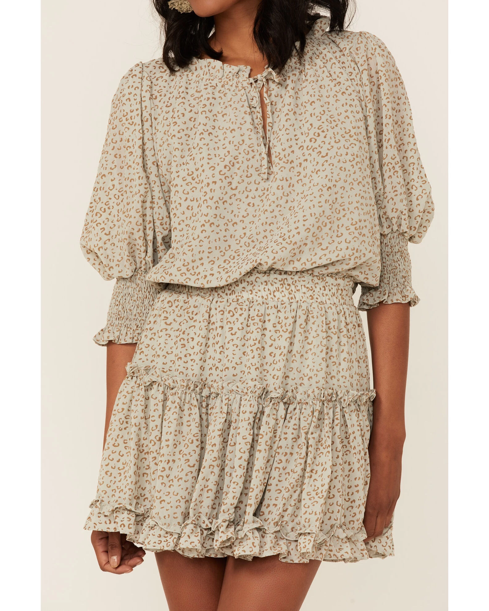 Saints & Hearts Women's Animal Print Smocked Waist Dress 4 Saints & Hearts Women's Animal Print Smocked Waist Dress - Image 2