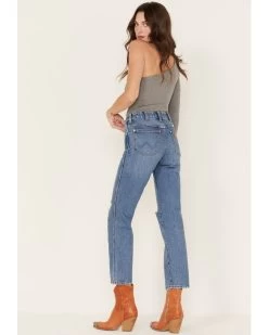 Wrangler Women's Wild West 603 Light Wash Patty High Rise Distressed Cropped Straight Jeans 8 Wrangler Women's Wild West 603 Light Wash Patty High Rise Distressed Cropped Straight Jeans -Western Fashion 2000371280 400 P3