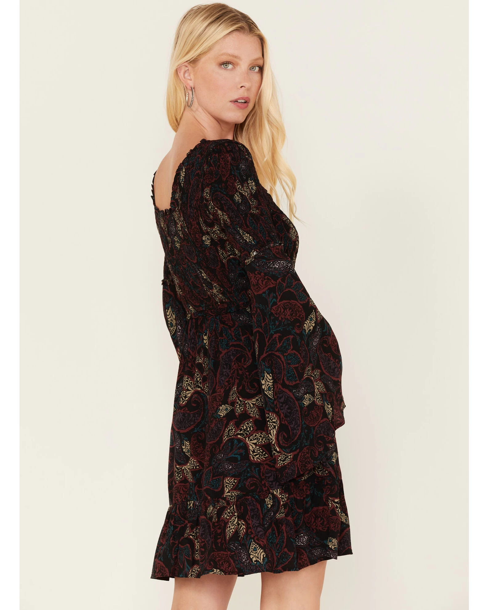 Shyanne Women's Paisley Print Smocked Tiered Dress 6 Shyanne Women's Paisley Print Smocked Tiered Dress - Image 4