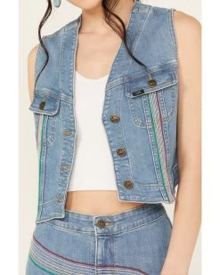 Lee Women's Light Wash Denim Button Up Rainbow Vest 8 Lee Women's Light Wash Denim Button Up Rainbow Vest -Western Fashion 2000382467 400 P3