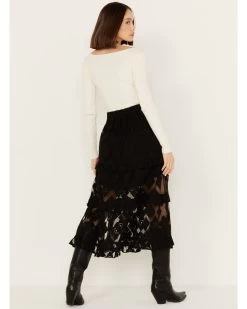 Shyanne Women's Diamond Embroidered Mesh Skirt -Western Fashion 2000386670 001 P3